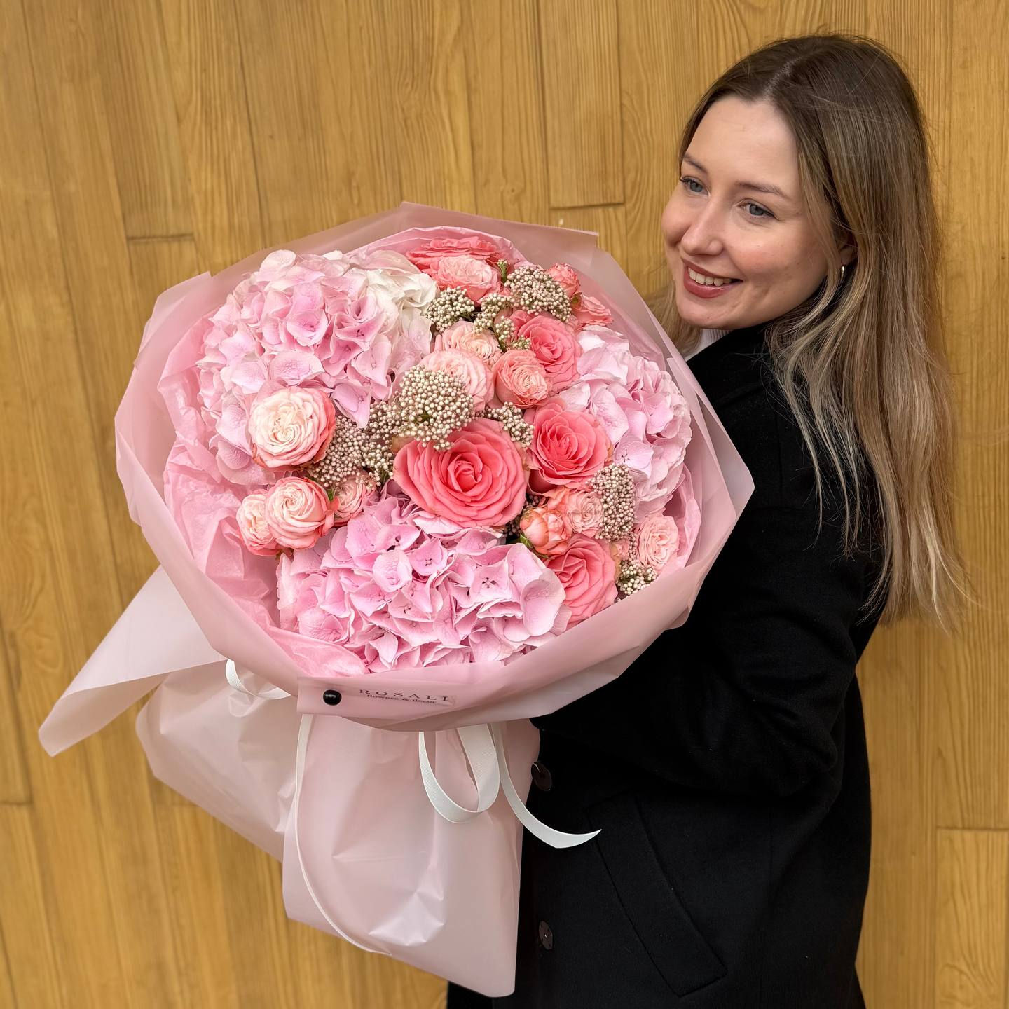 Bukiet VELVET ROSE AURA