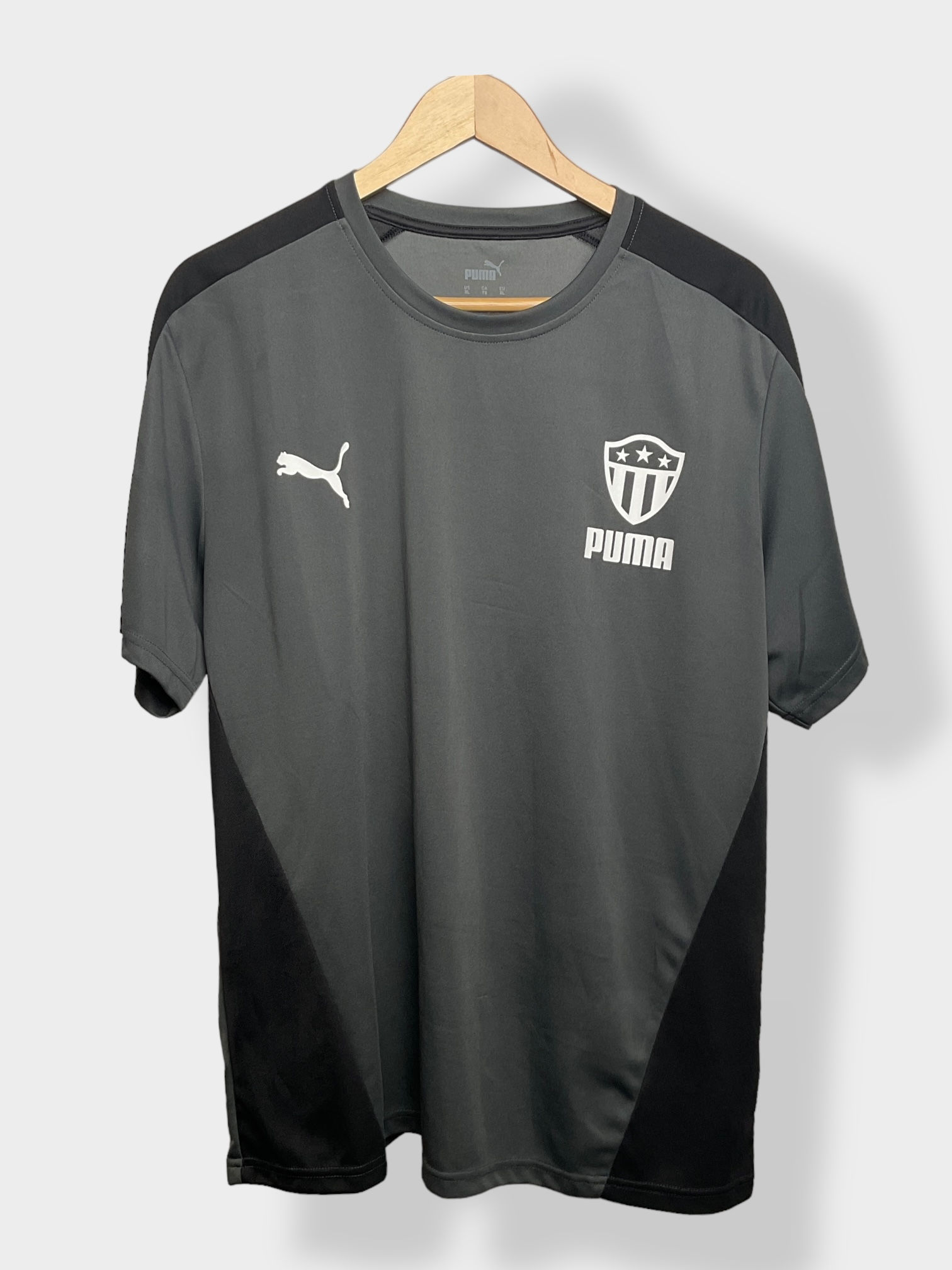 Puma Training Jersey - XL - USED: Excellent 