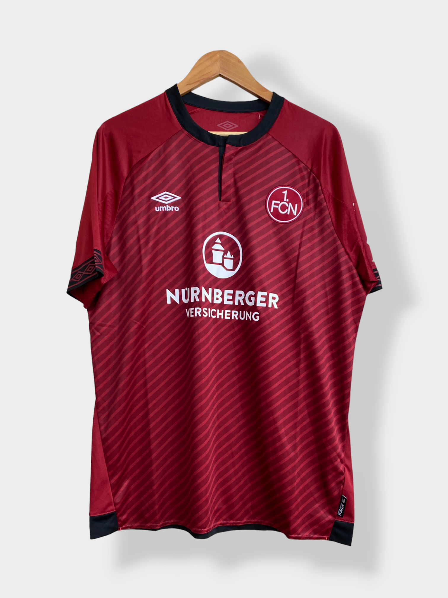 Umbro FC Nurnburg 18/19 Home Jersey - XL - BNWT