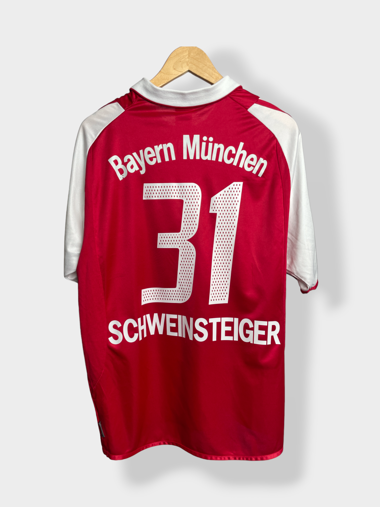 adidas Bayern Munich 03-05 Home Jersey - Schweinsteiger #31 - L - USED: Good