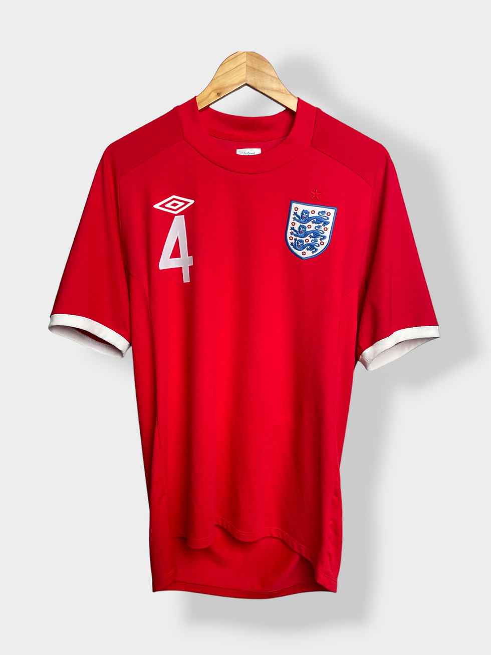 Thumbnail: Umbro England 2010 Away Jersey - Gerrard #4 - L - USED: Excellent