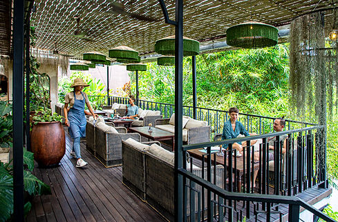 BISTRO0024.jpg