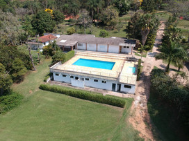Piscina e vestiários