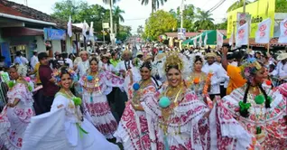 Desfile de las Mil Polleras: Historia, Cronología y Cambios en su Celebración