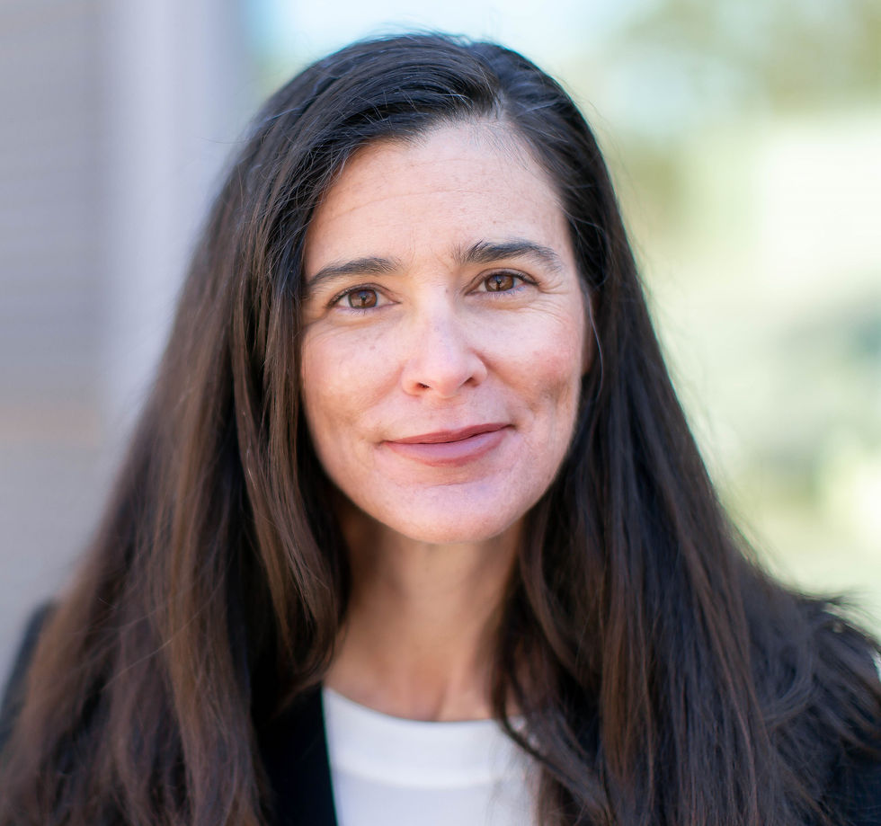 suzanne.color.headshot.jpg