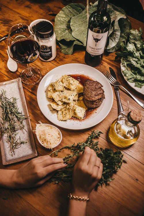 5 Perfect Food and Wine Pairing
