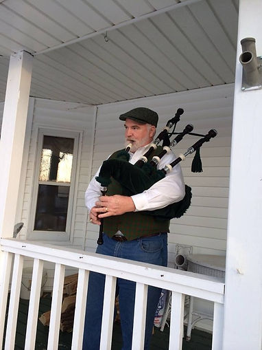loonan-bagpipes.jpeg
