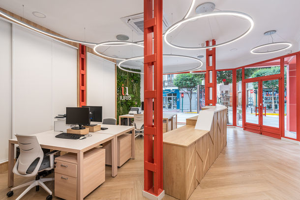 Reportaje fotografico de una asesoria en Villena, Alicante