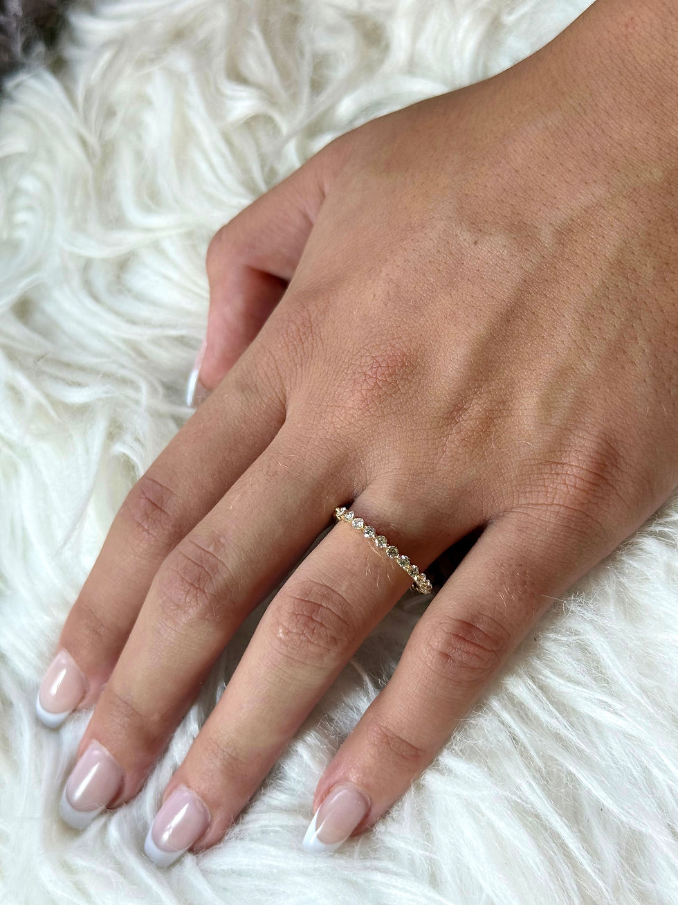 Thumbnail: Delicate Round Half Band 