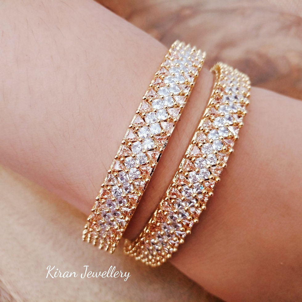 थंबनेल: Champagne Color Bangles