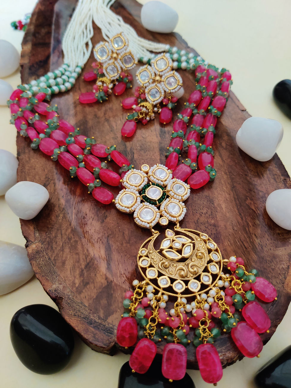 Thumbnail: Royal Kundan Necklace