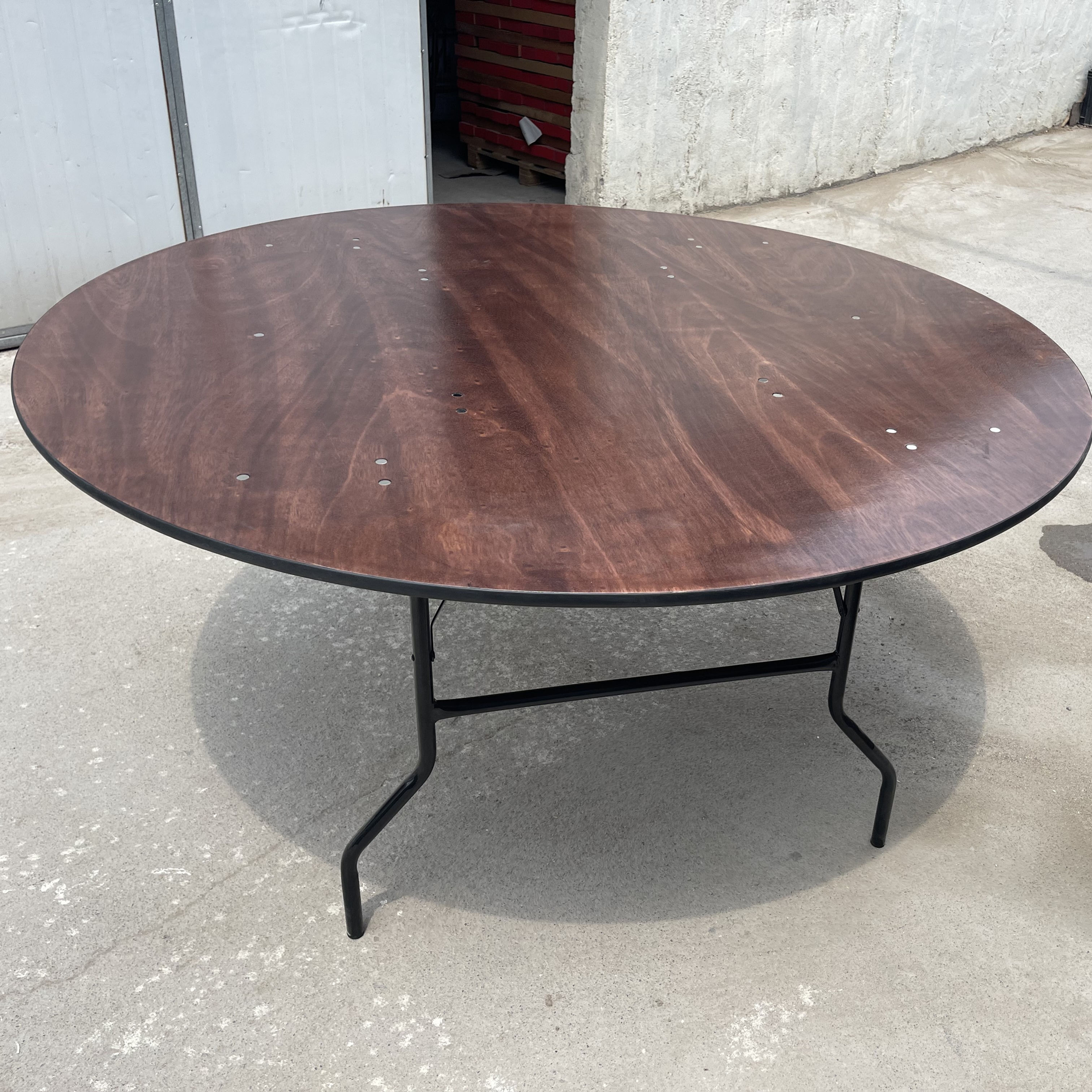Heavy-Duty Round Banquet Folding Table