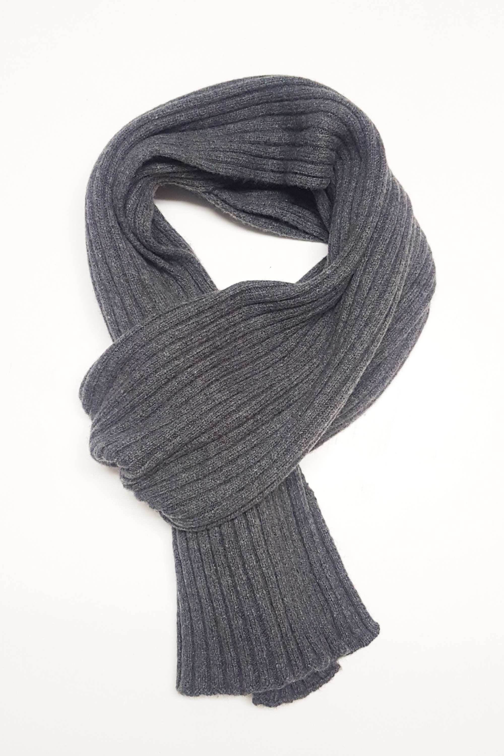Ribbed Scarf Gray