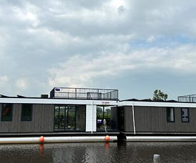 Houseboat Oosthem