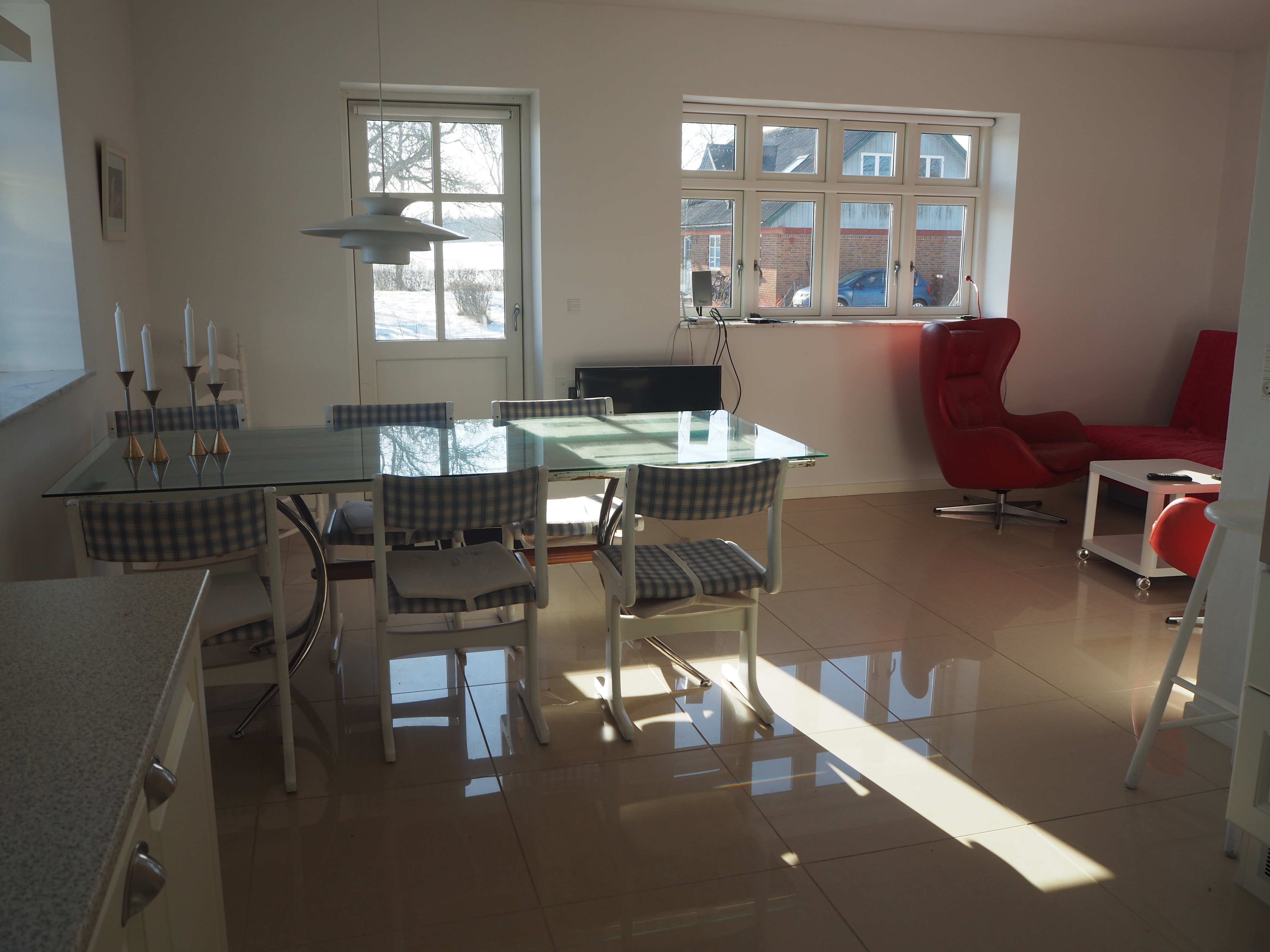 Apt. A, Kitchen and livingroom