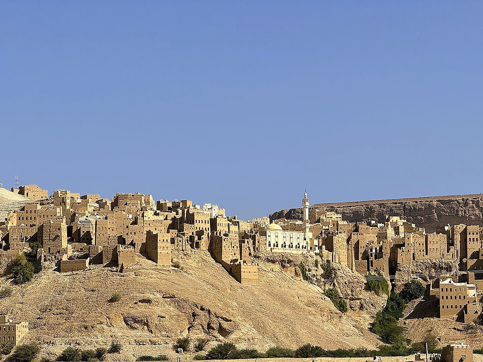 Lunch time in Al Munayzirah village