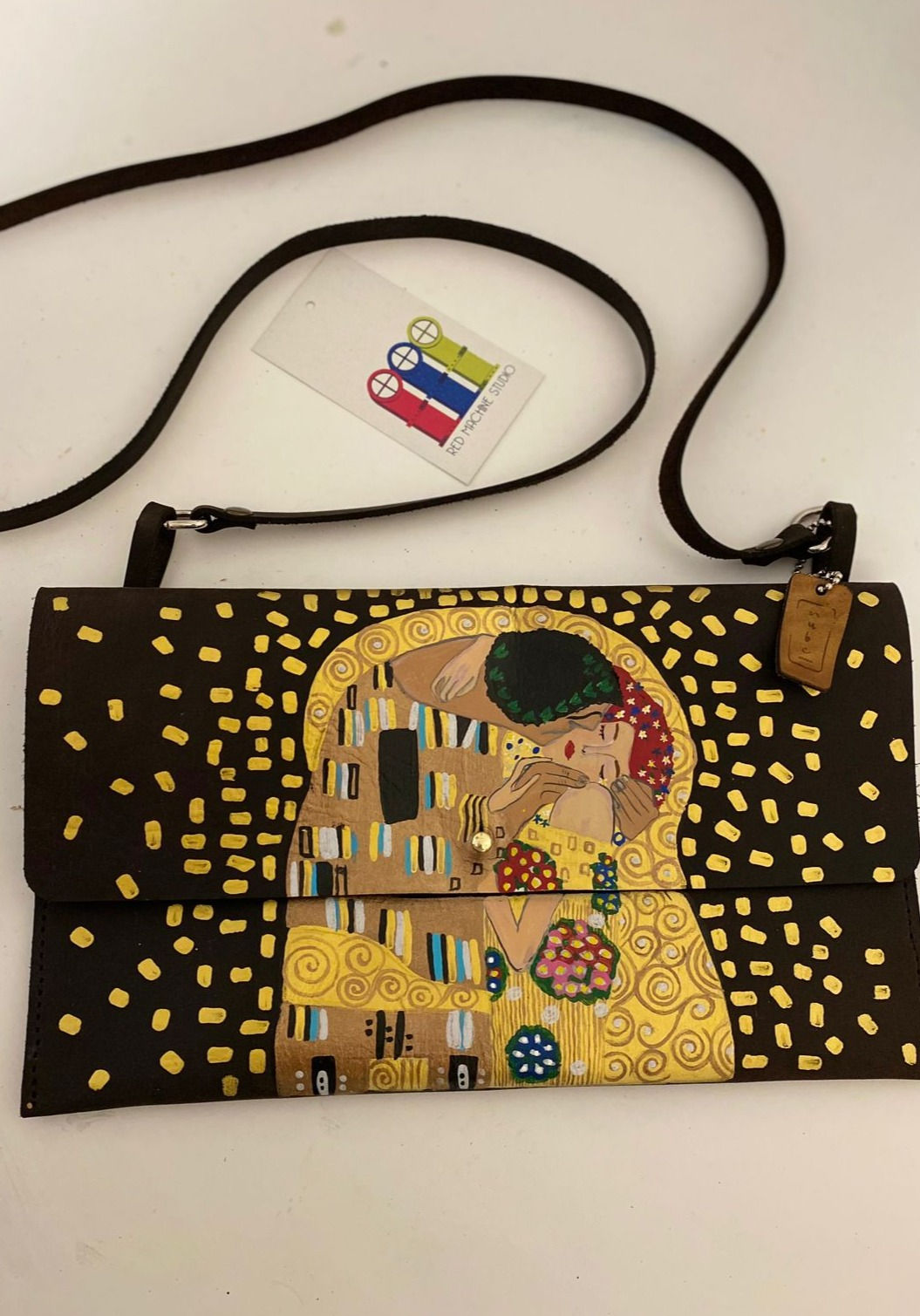 Cross Body con El Beso de Gustav Klimt