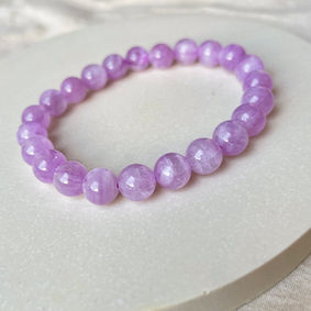 Kunzite bracelet and Kunzite crystal jewelry in Singapore. Custom crystal bracelet designs are available. Crystal jewelry in Singapore made with 14k gold filled and argentium silver