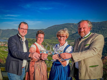 Auftakt des Spitzer Weinherbstes 2024: 30 Tage voller Weingenuss, Kultur und Natur in Spitz an der Donau