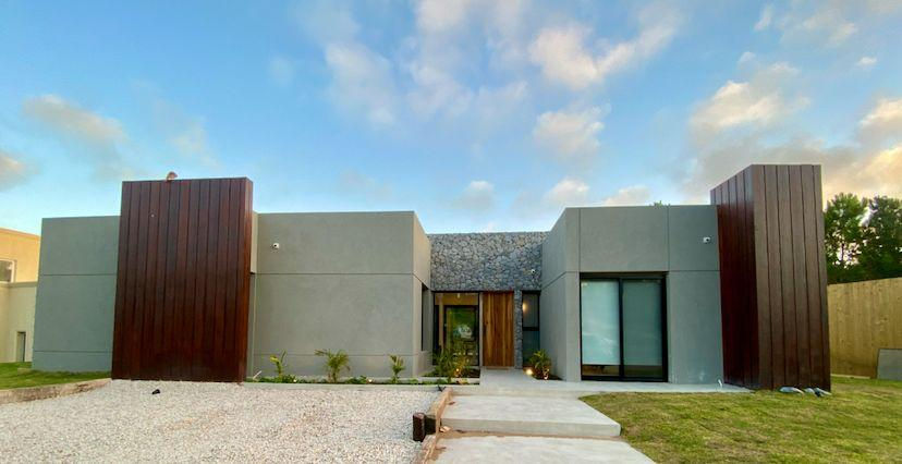 WhatsApp Image 2025-03-06 at 12.18.28 PM (3).jpeg