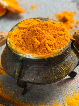 CÚRCUMA: EL ORO ANTINFLAMATORIO QUE TU CUERPO NECESITA