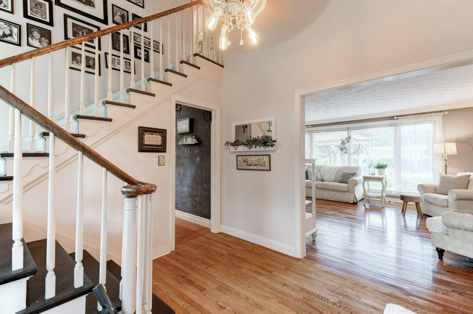 012-Main Floor-23_m.jpg