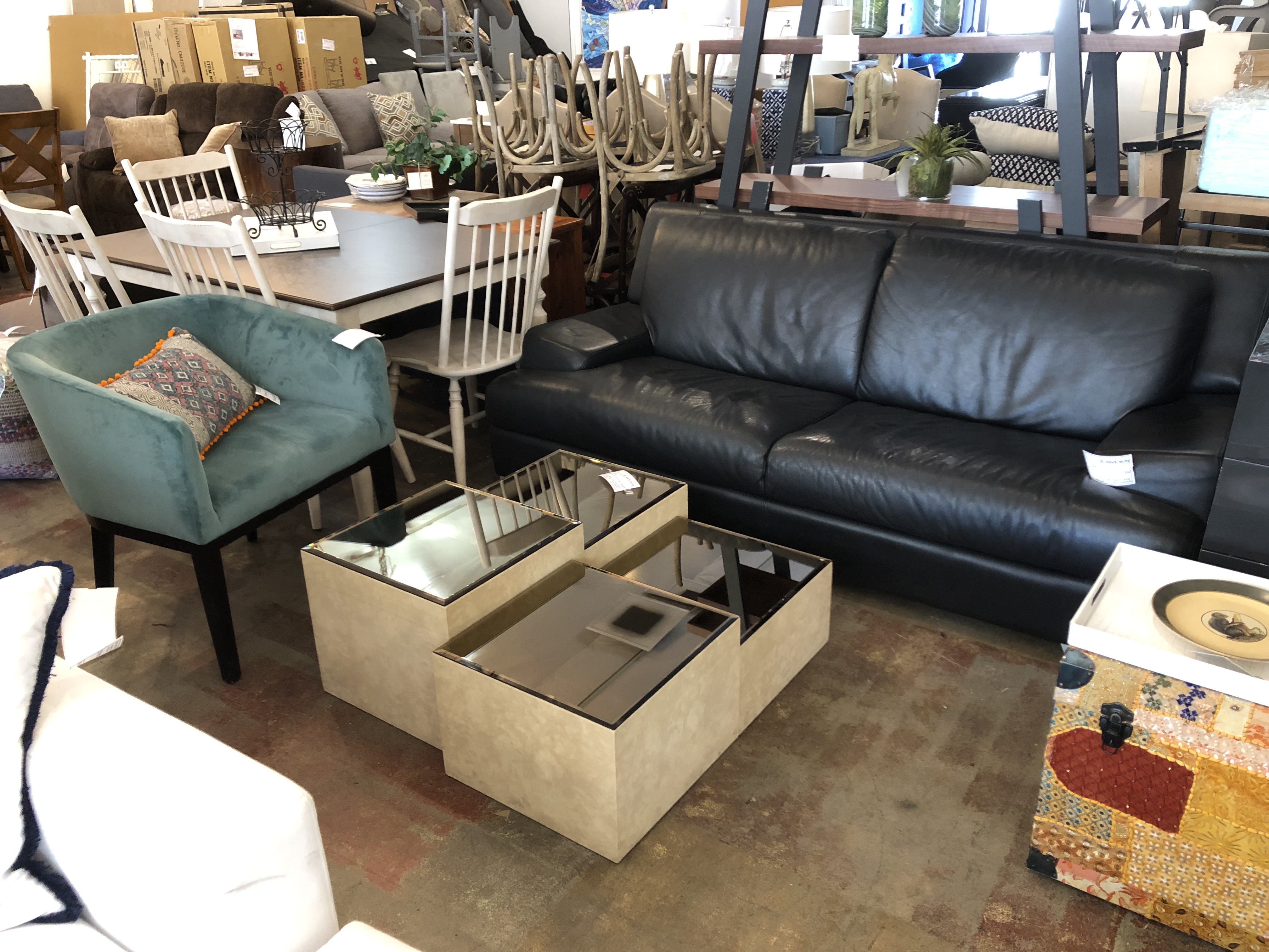 Rebound Furniture Consignment Woodland Hills Ca Vintage Mirror 4 Cube Coffee Table