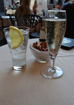 Apéro, proseco