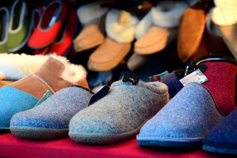 meme-pour-les-chaussons-vous-avez-le-choix-couleur-modele-matiere-plusieurs-elements-entre