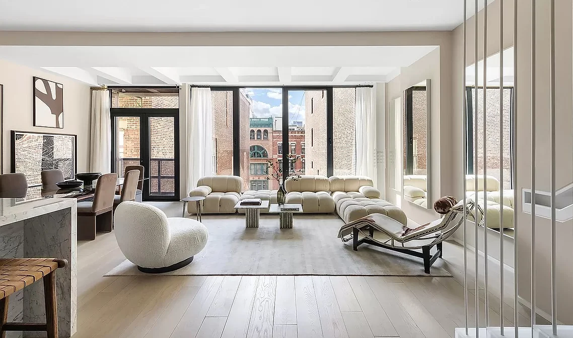 22 Bond St. Livingroom, staged by QUADRA