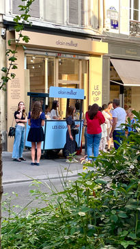 Location stand
Location bar mobile Paris
Bar mobile Alain Milliat.
Chariot à glaces Alain Milliat.
