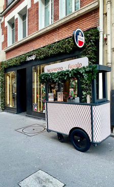 Location stand café
Chariot café Nespresso x Fusalp