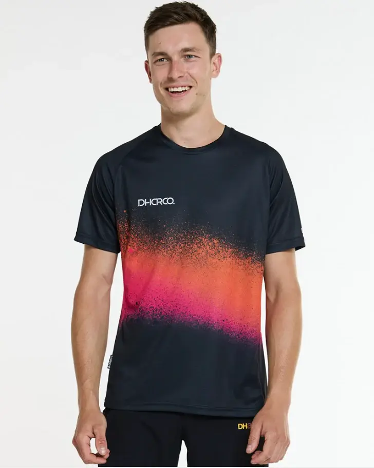Polera Dharco Hombre Black Snake Manga Corta