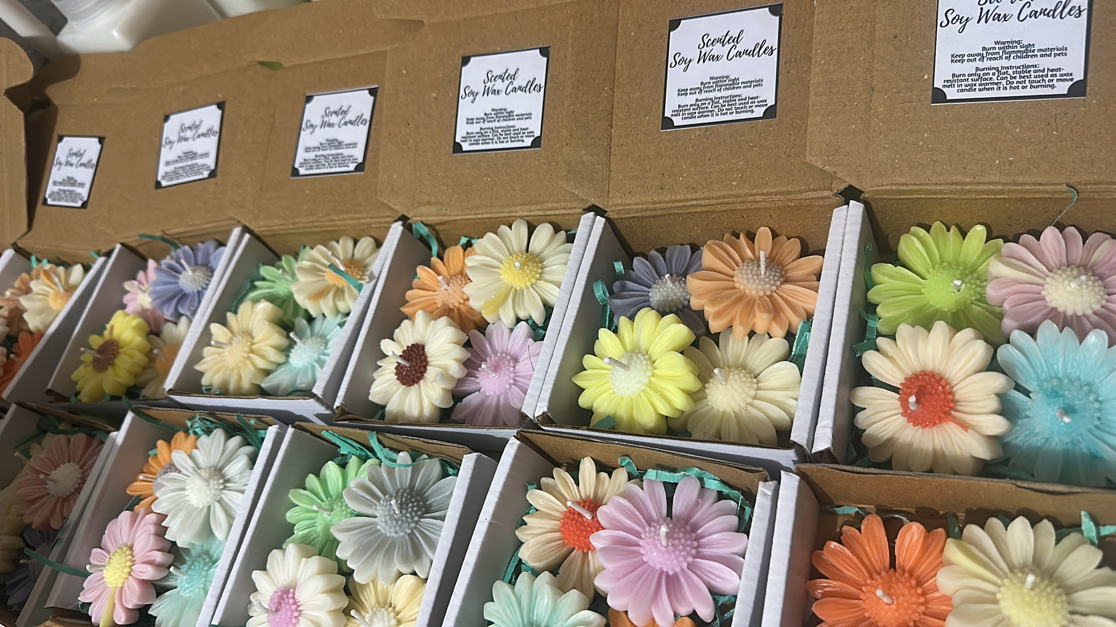 Daisy candles ( set of 4)
