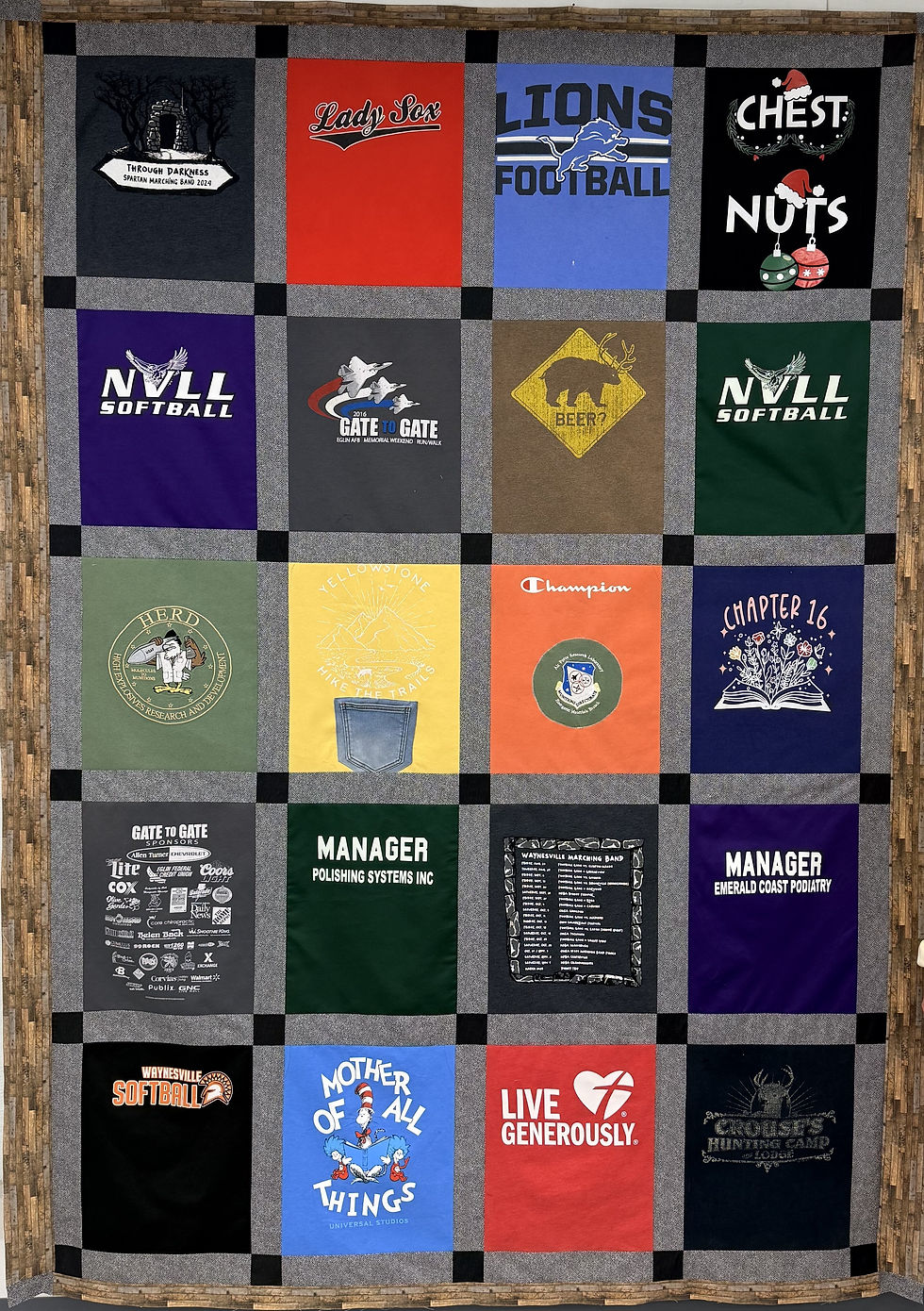 Panel-style T-Shirt Quilt