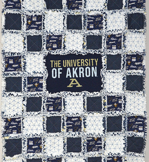 Akron quilt full size 2.JPG