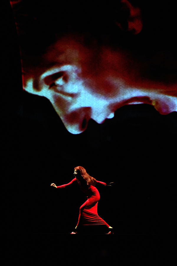 Sylvie Rohrer_D • I • E_(c) Volker Beushausen_Ruhrtriennale 2021_4261-1.jpg