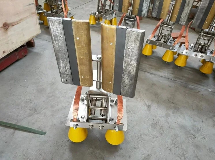 rigid-current-collector