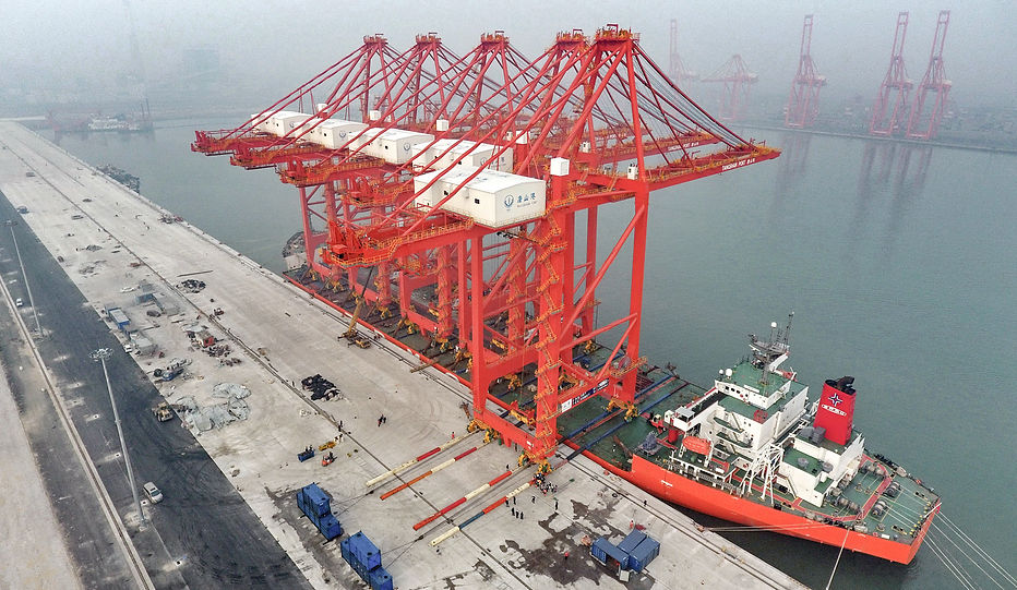 sea-port-sts-crane