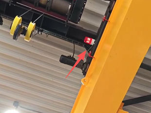 Audible and Visual Alarm Systems for Double-Girder Overhead Cranes