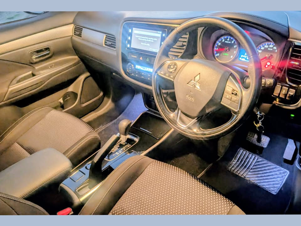 Image of 2017 Mitsubishi Outlander