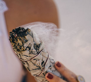 what does a psychic reading with april involve (3)_edited.jpg