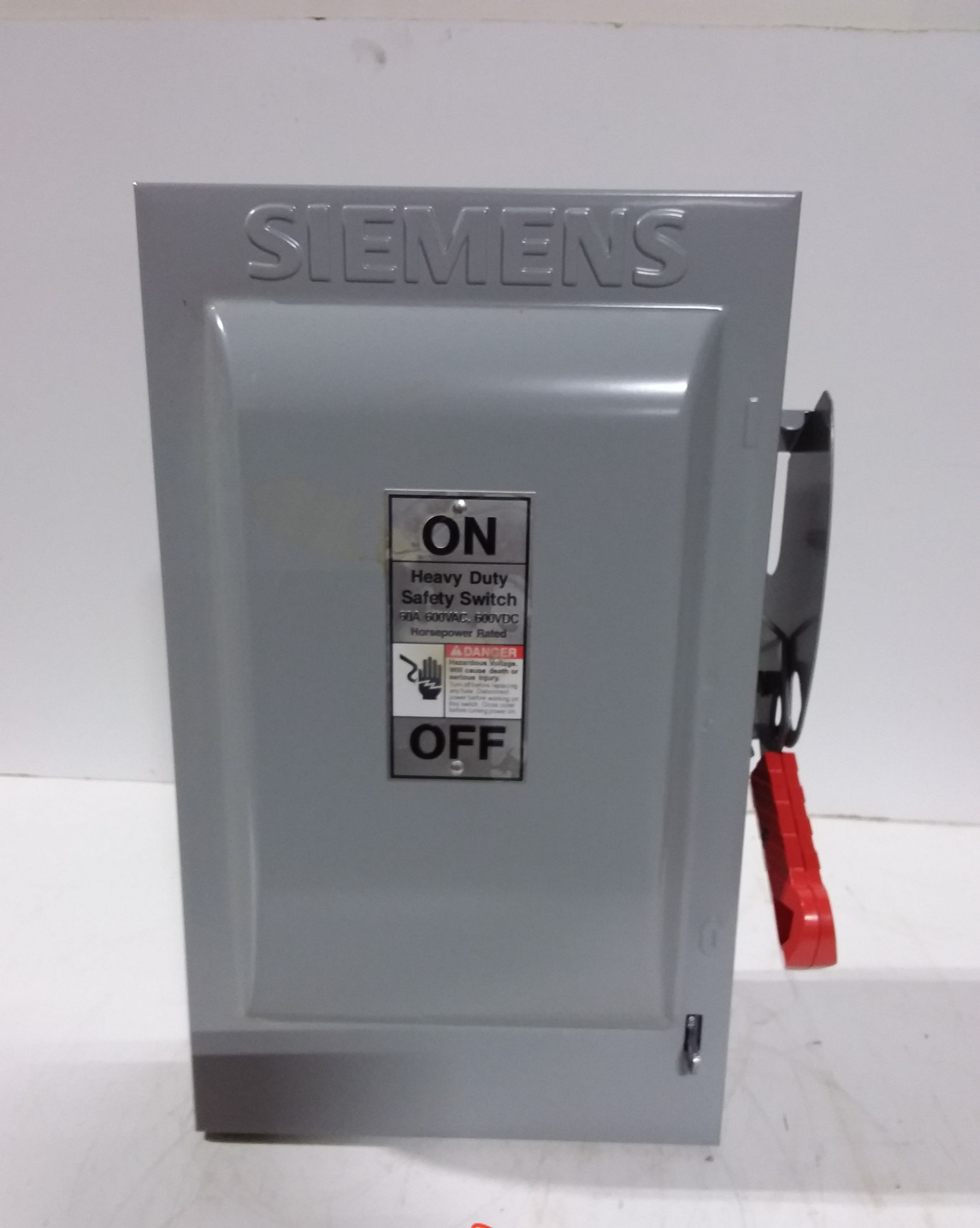 SIEMENS HNF60 AMP 3 POLE NON-FUSIBLE SAFETY SWITCH DISCONNECT 600 V AC/DC HNF362