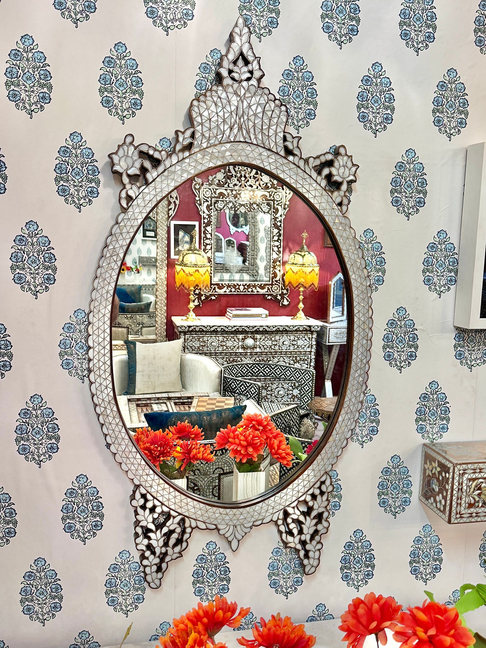 الصورة المصغرة: Syrian mother of pearl inlay oval mirror