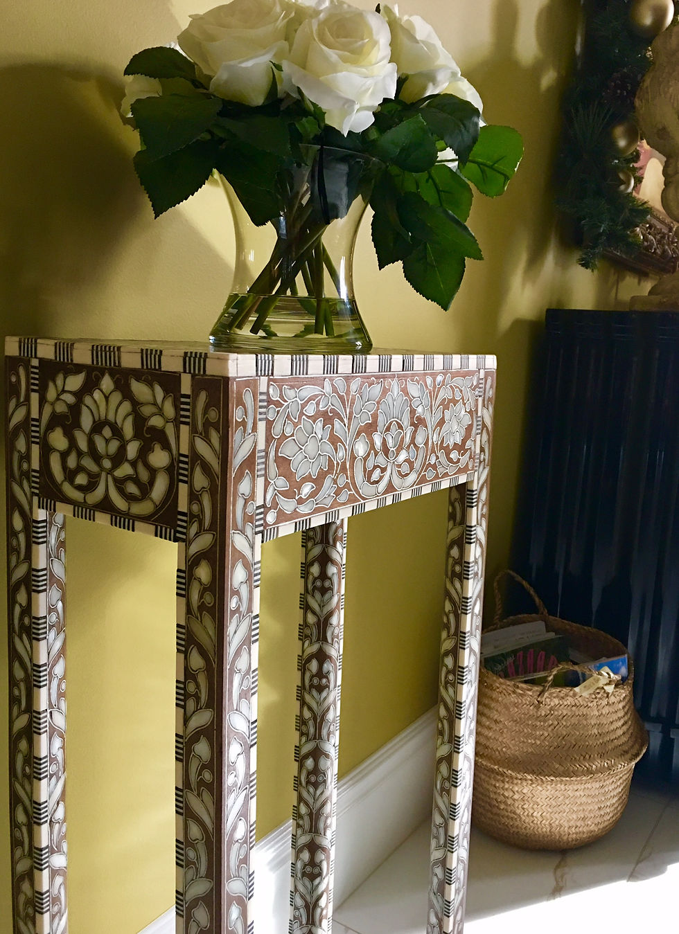 Thumbnail: Tall Ornate Mother-of-Pearl Inlay Table