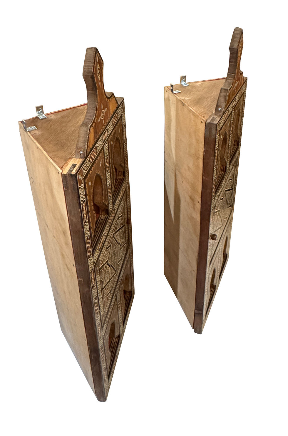 الصورة المصغرة: Late 20th century pair of Marquetry Inlaid Corner Wall Cabinets with Three Shelves