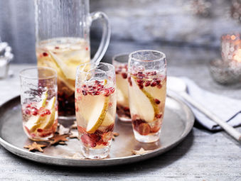 5 OF THE BEST CHRISTMAS COCKTAILS