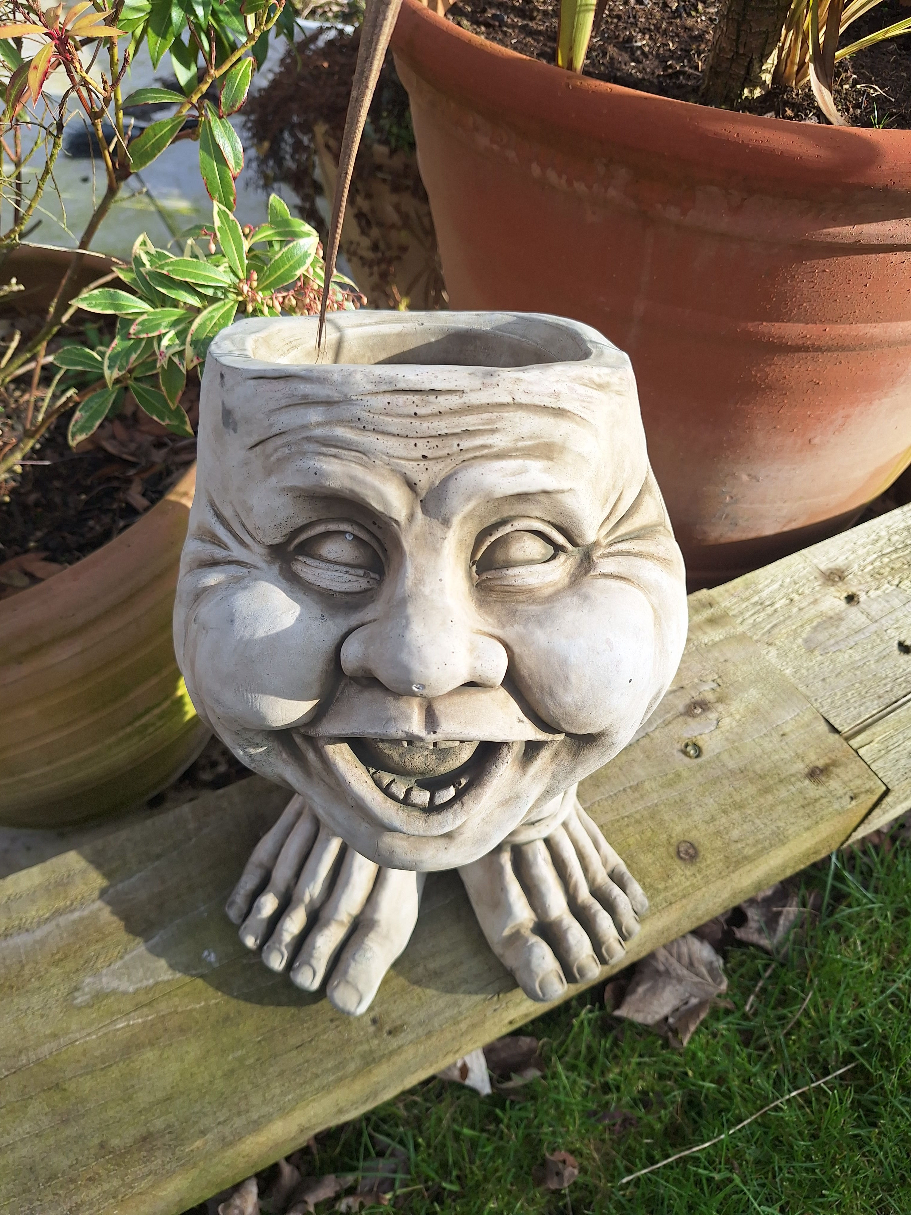 7-150 JOLLY HEAD PLANTER