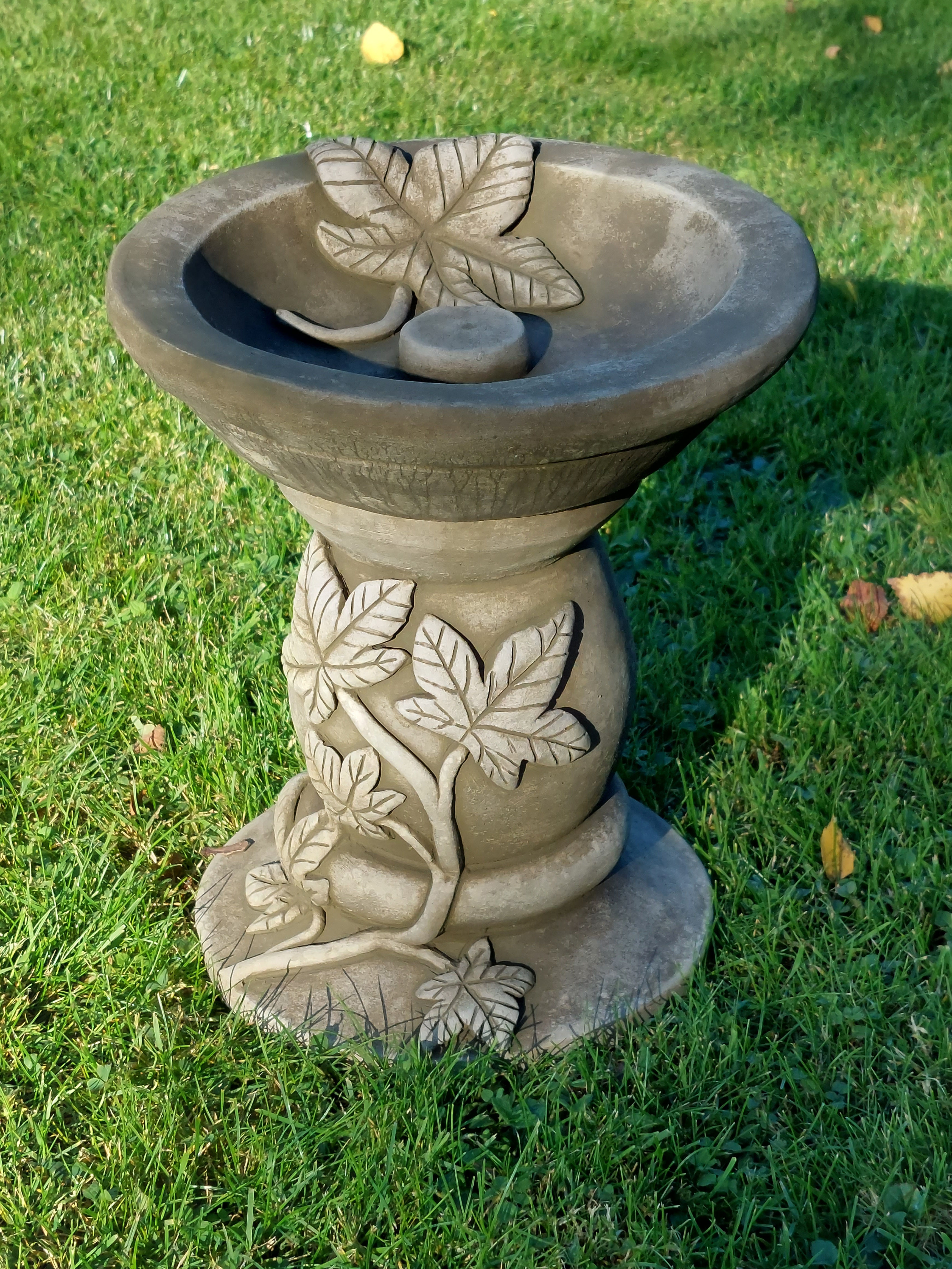 4-116 SMALL LEAF BIRD BATH