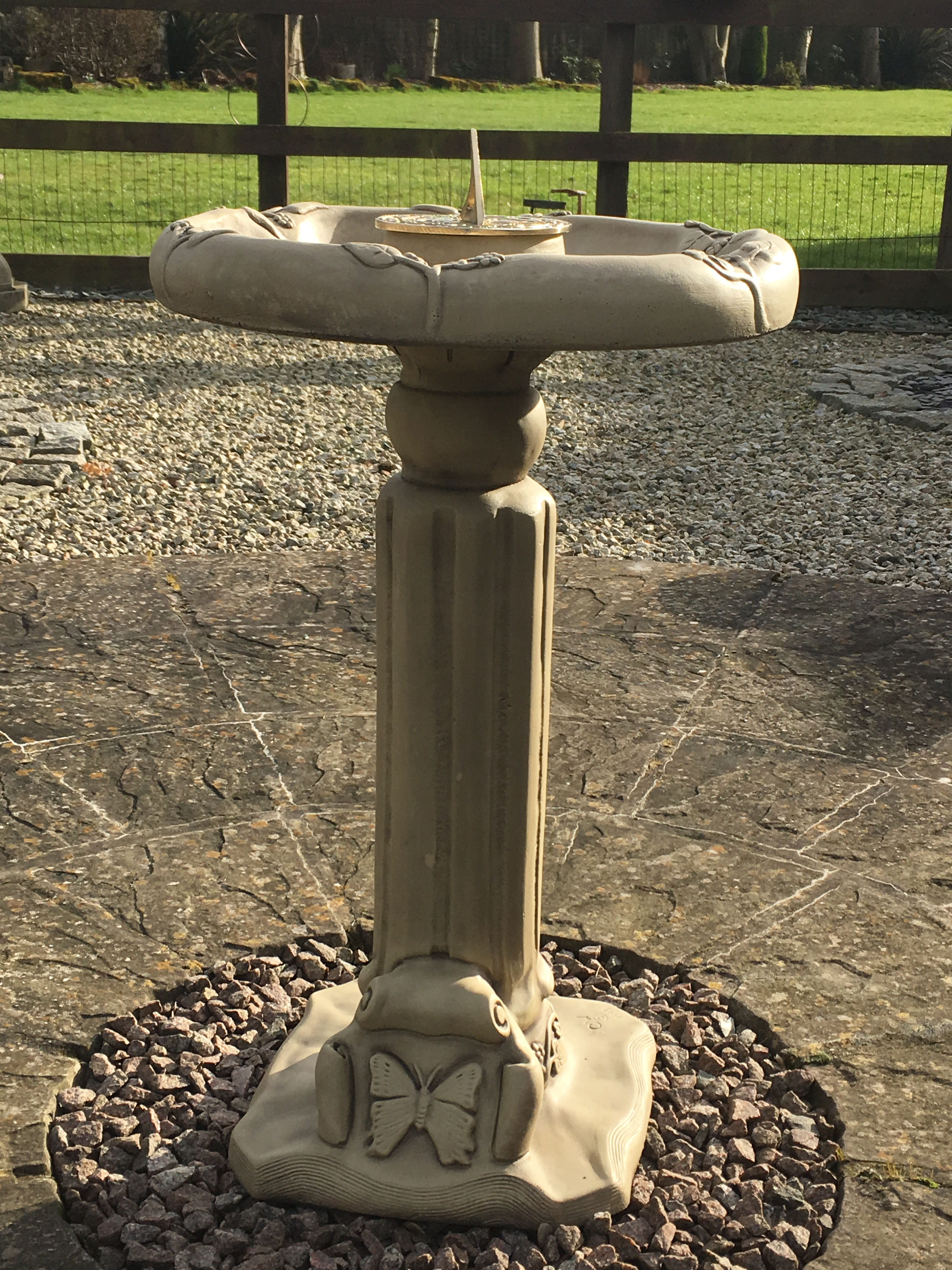 4-016 CLASSIC SUNDIAL